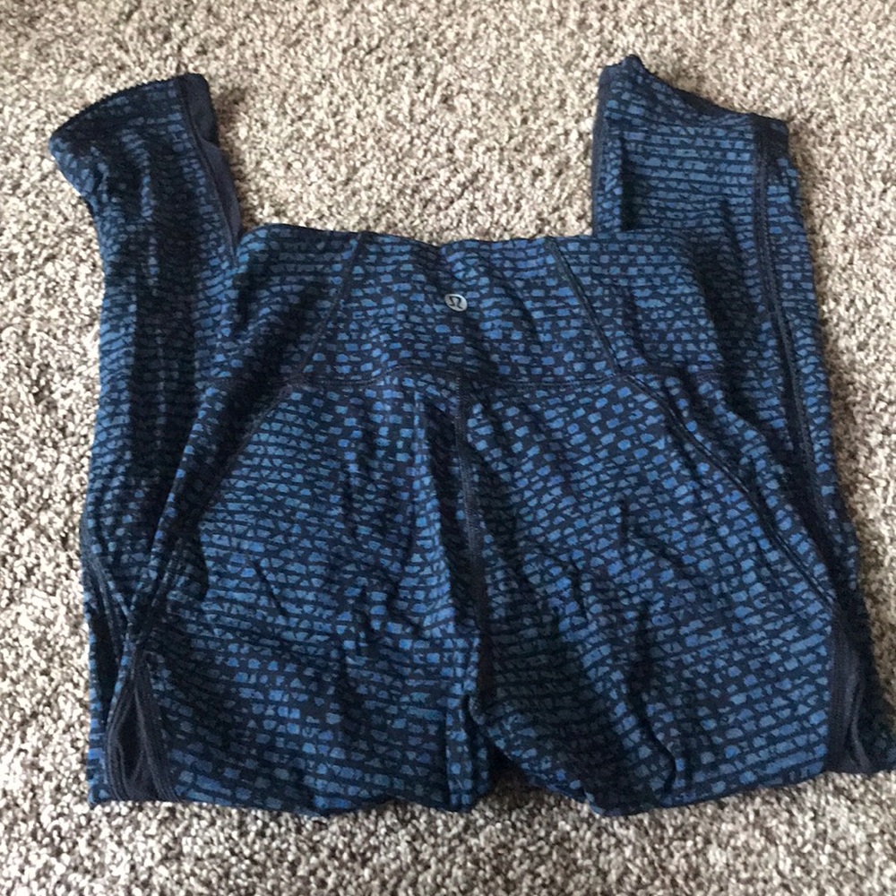 Lululemon crop leggings size 2